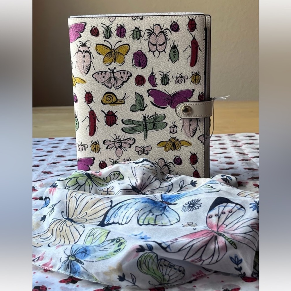 🐛🐞🦟 COACH NOTEBOOK WITH CREATURE PRINT 🪰🦋🐌 NWT 🪲🦗🕷️